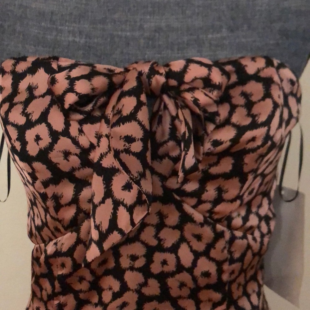 Satin front tie mini dress - Picture 2 of 5